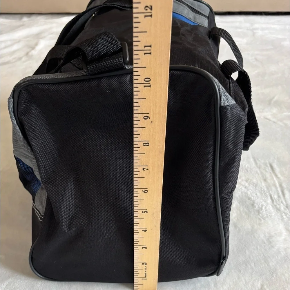 Gemline Rosemount Sport Bag Blue and Black Duffel - Picture 6 of 12